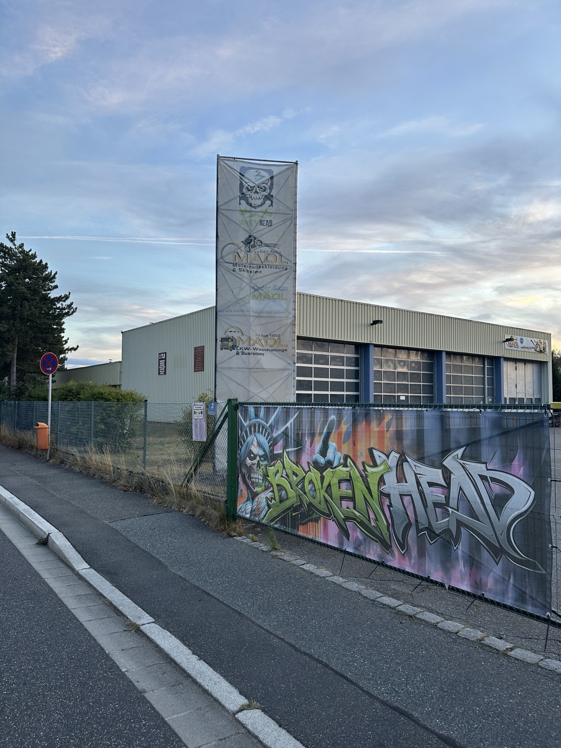 Originalfoto der Broken Head Homebase in Weiden
